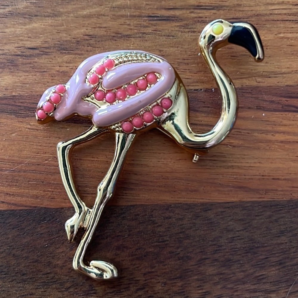 Vintage Flamingo Gold Tone & Pink.  P